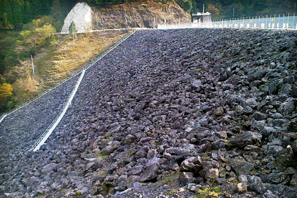 2011-11-27-油谷ダム-01